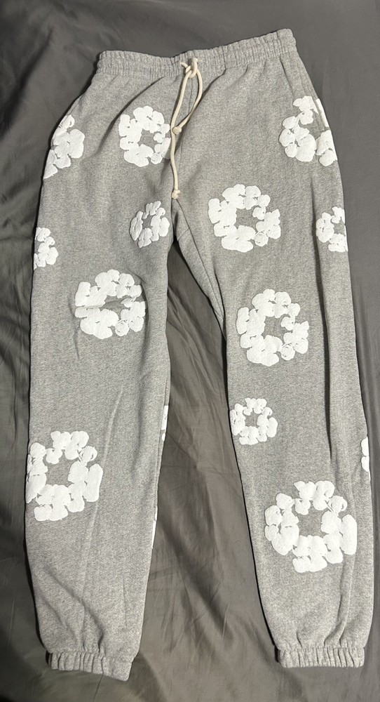 Denim Tears Cotton Wreath Monogram Gray Sweatpants Size L 100% Authentic
