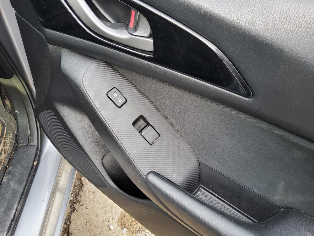 Refurbished AC Compressor for 2014 Mazda 3 - Grade A Condition  -image