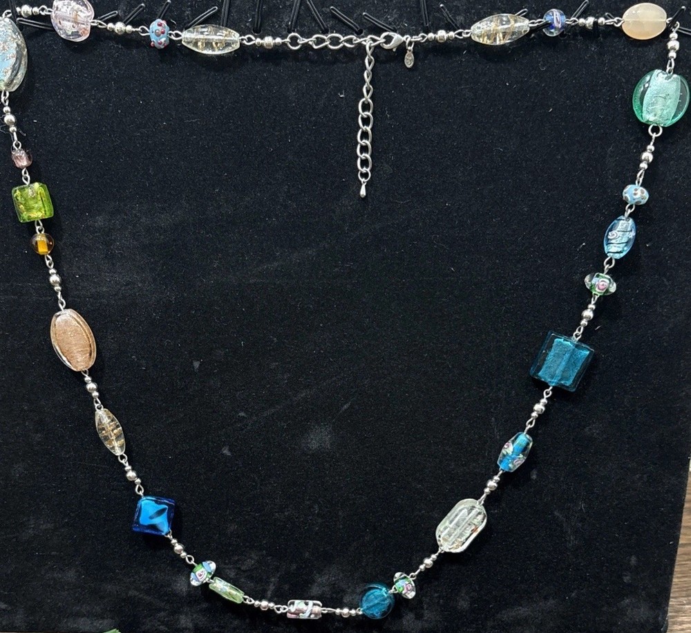 🔥 Necklace PREMIER DESIGNS Artisan Glass Foil Beaded Floral Motif 28”