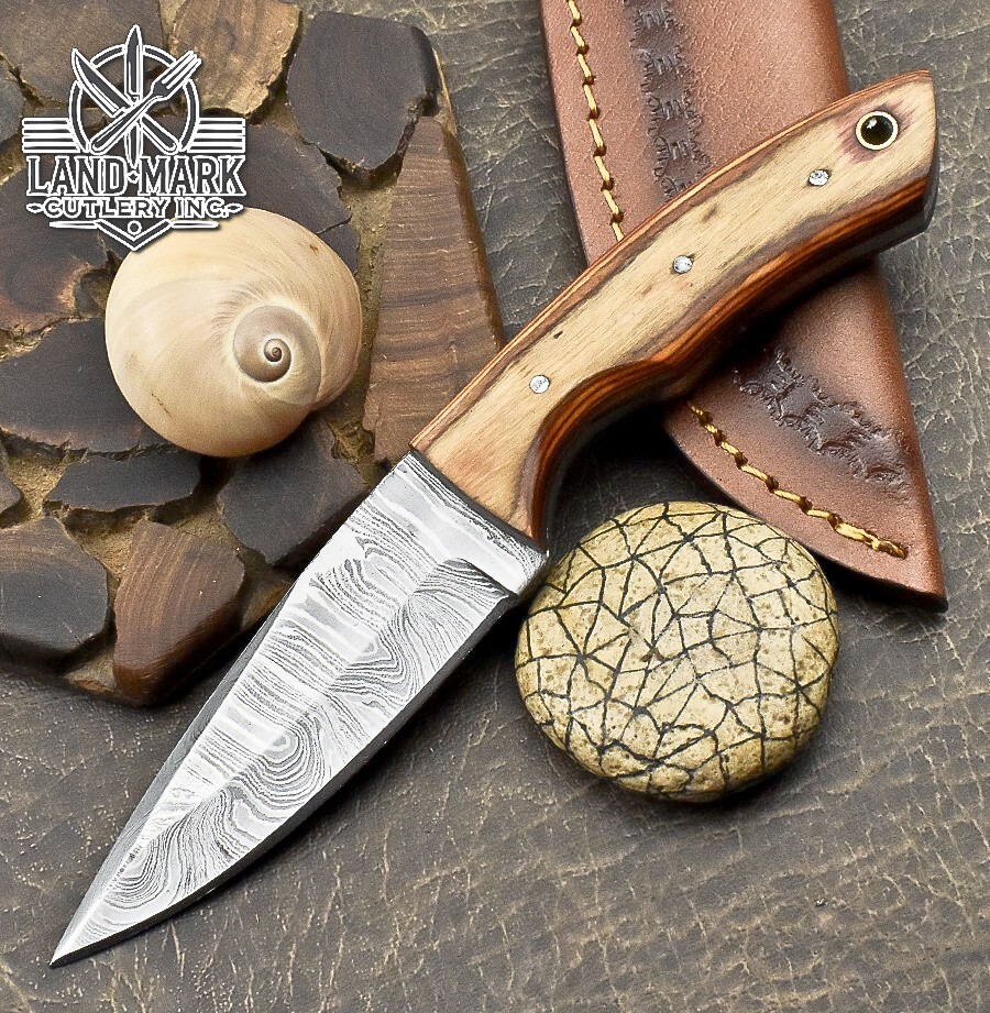 BEAUTIFUL DAMASCUS HANDE MADE HUNTING SKINNER KNIFE WITH OLIVE WOOD HANDLE