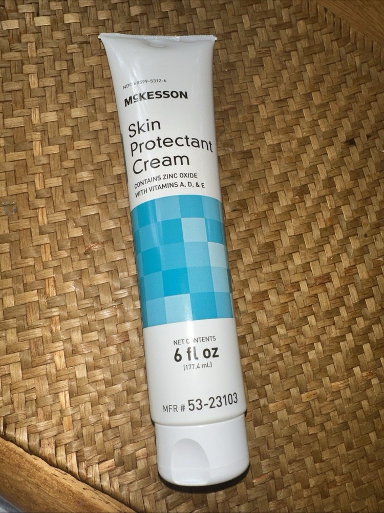 McKesson Zinc Oxide Skin Protectant Cream with Vitamins A D E 6 fl Oz