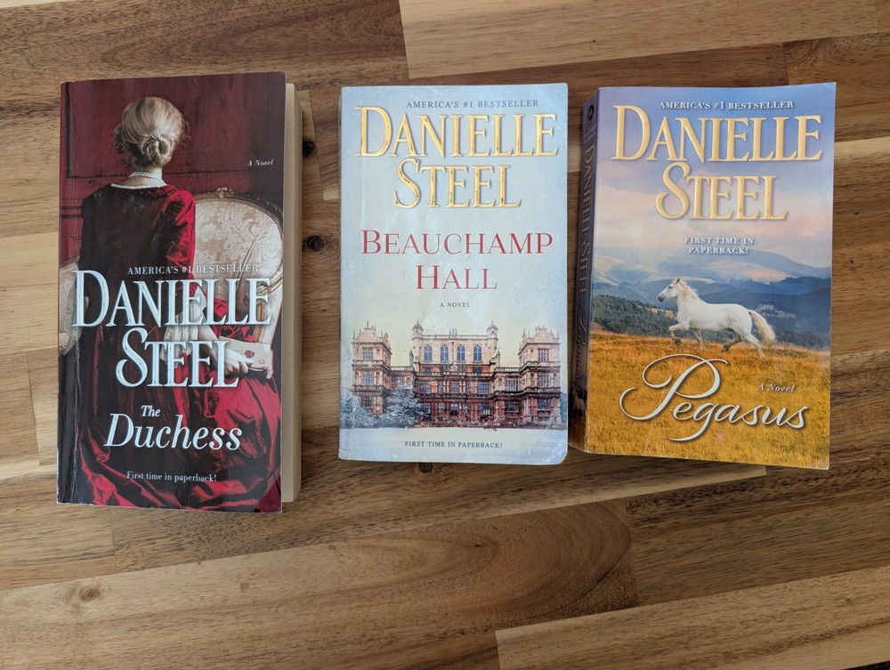 3 Danielle Steel Book Bundle : The Duchess & Pegasus & Beauchamp Hall Paperback