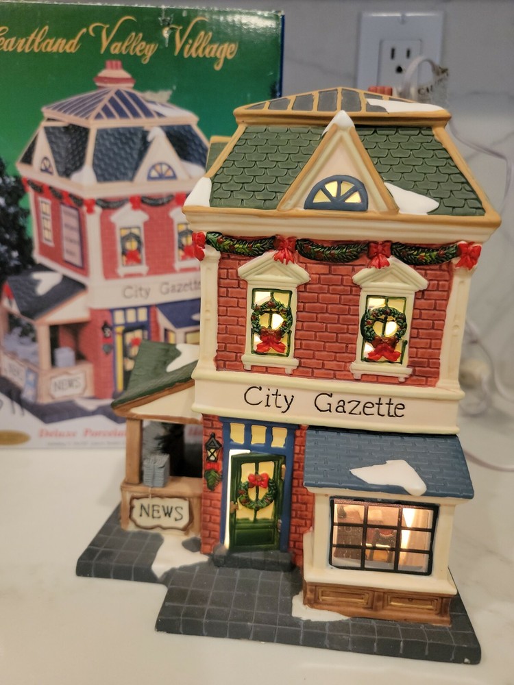 Heartland Valley Village  Porcelain Lighted House City Gazette With Box