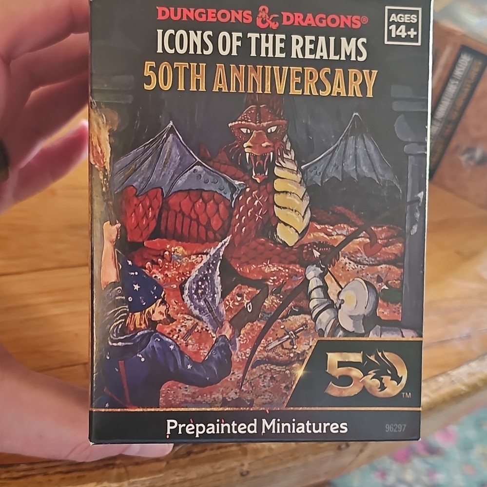WizKids Dungeons & Dragons Icons Realms 50th Prepainted Minis 14+ 96297