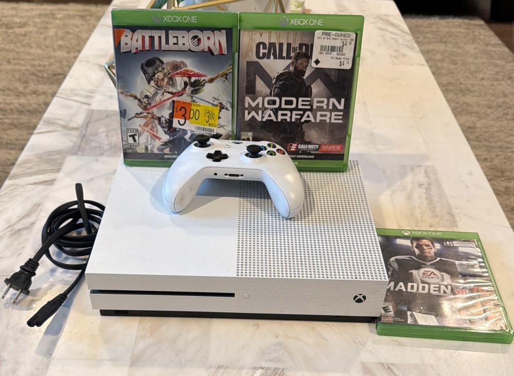 Xbox One S 500GB White Console Bundle Controller Tested Works 3 Video Games Lot