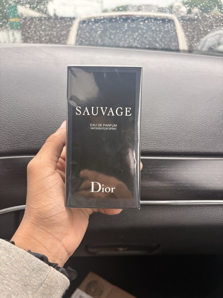 Sauvage Dior Eau de Parfum Spray Men 3.4 oz (100 Ml) Brand New with Receipt Box