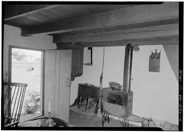 4. INTERIOR, FIRST FLOOR, SHOWING ENTRANCE - Wertz-Lashee House, Julius Lane,