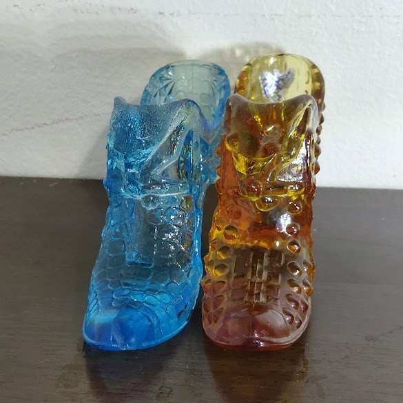 Vintage 2ct Fenton Art Glass Hobnail Cat Head Slippers Amber & Blue