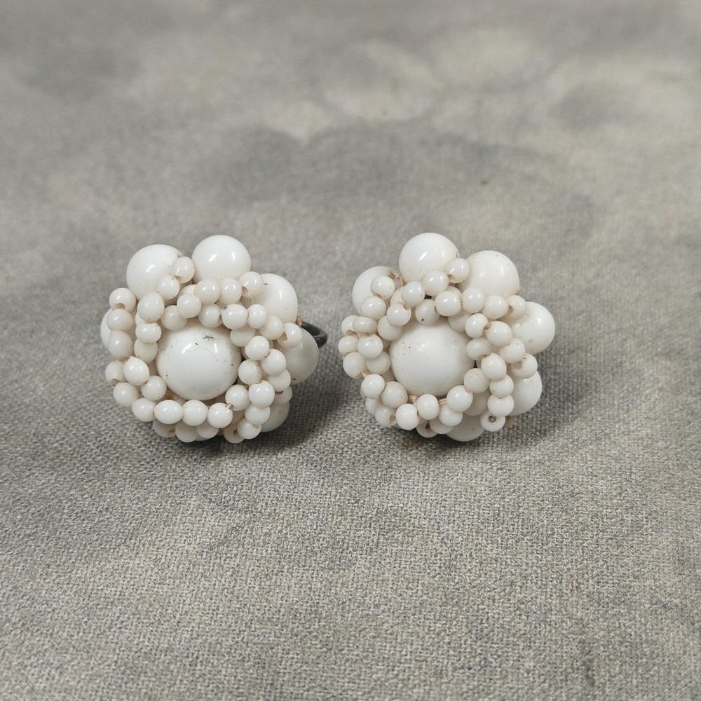 VTG 1950s White Beaded Cluster Screw Back Earrings Mid Century Retro Jewelry Mod
