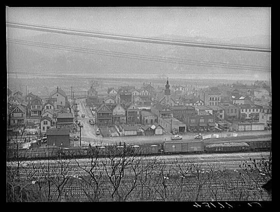 Photo:A section of West Aliquippa, Pennsylvania