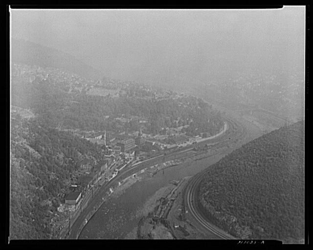 Photo:Mauch Chunk PA 1940 Flagstaff Park View Central NJ Lehigh Valley RR