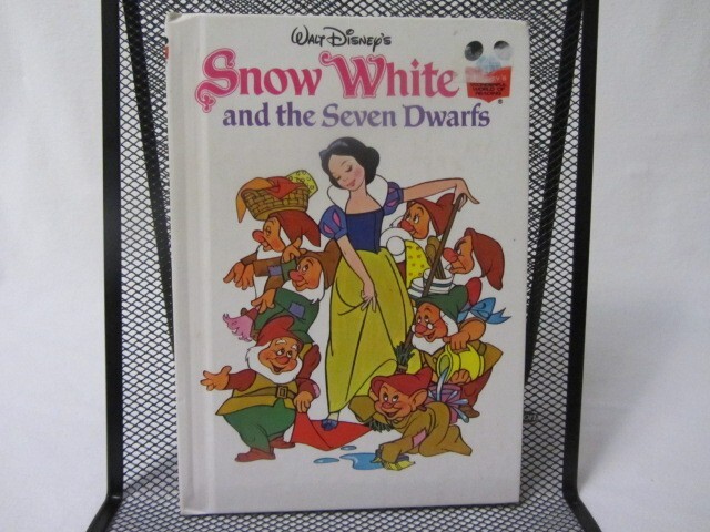 Disney's Wonderful World Of Reading Snow White & The Seven Dwarfs  Book