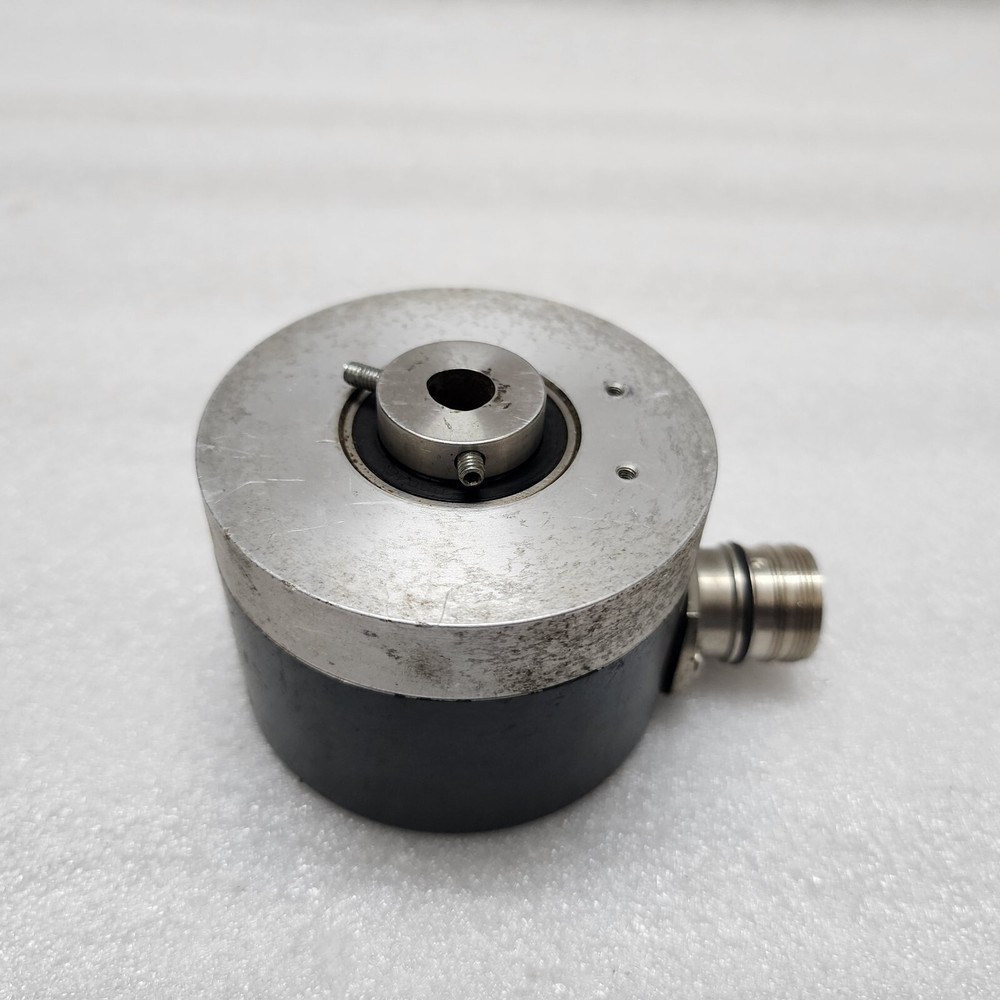 BAUMER RTD 4A 4Y 12 P1 7 10 0.5 D2SR12 10 ENCODER