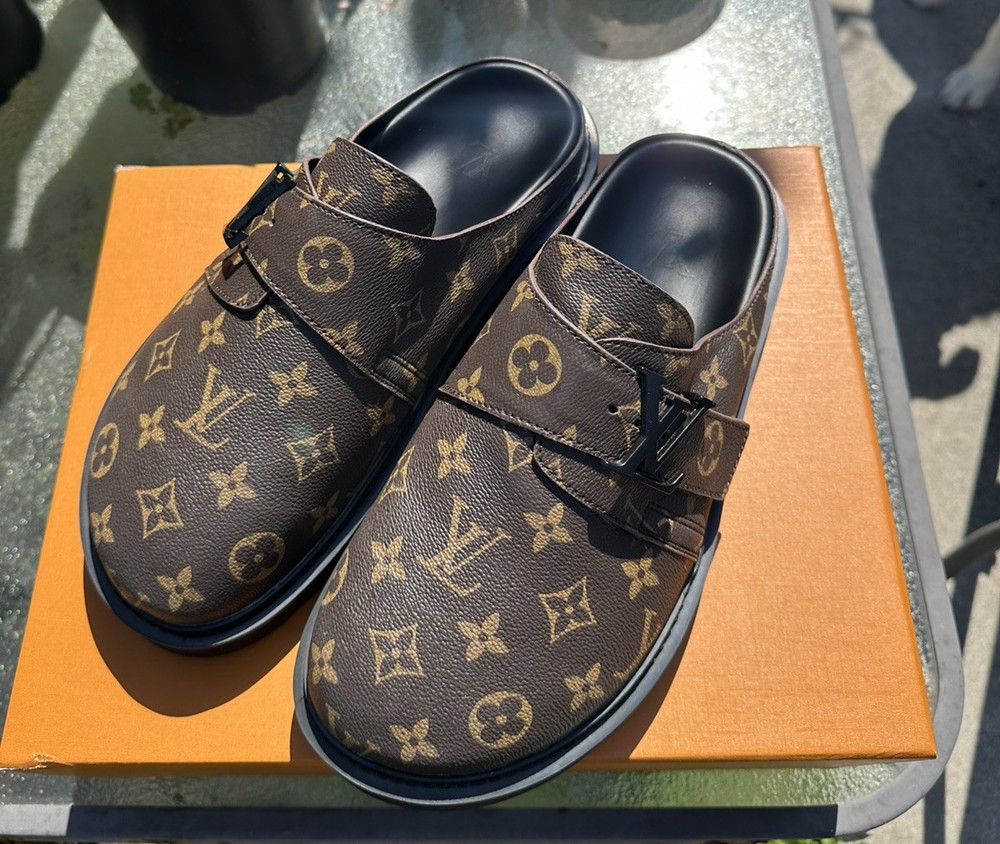 Louis Vuitton Unisex LV Cosy Flat Comfort Clog Size 9 us