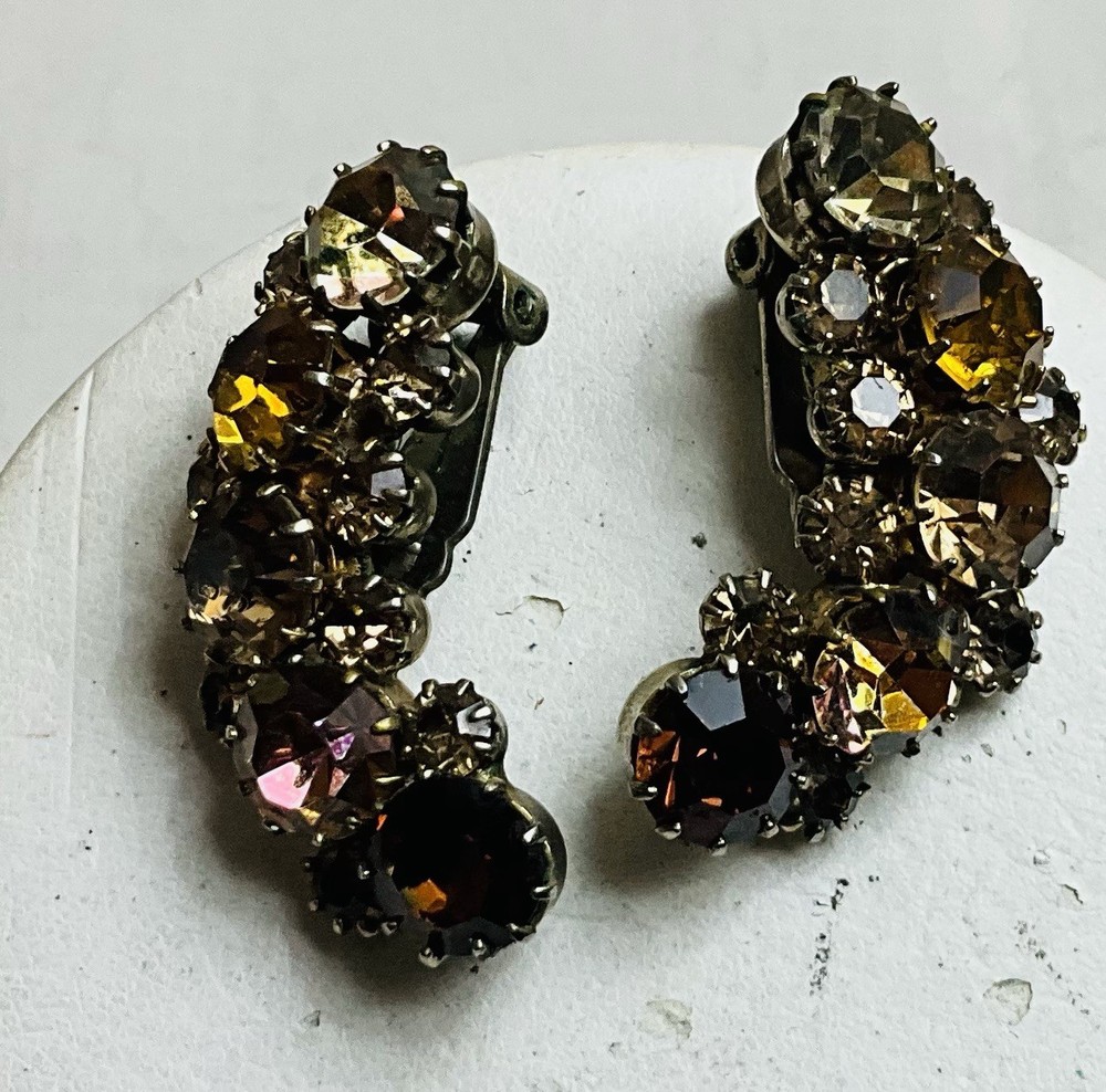 Vintage Karu Rhinestone Earrings