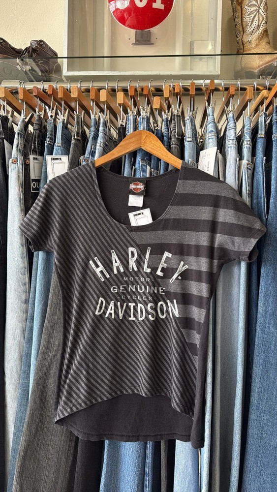 Modern Harley Davidson top - Size: S