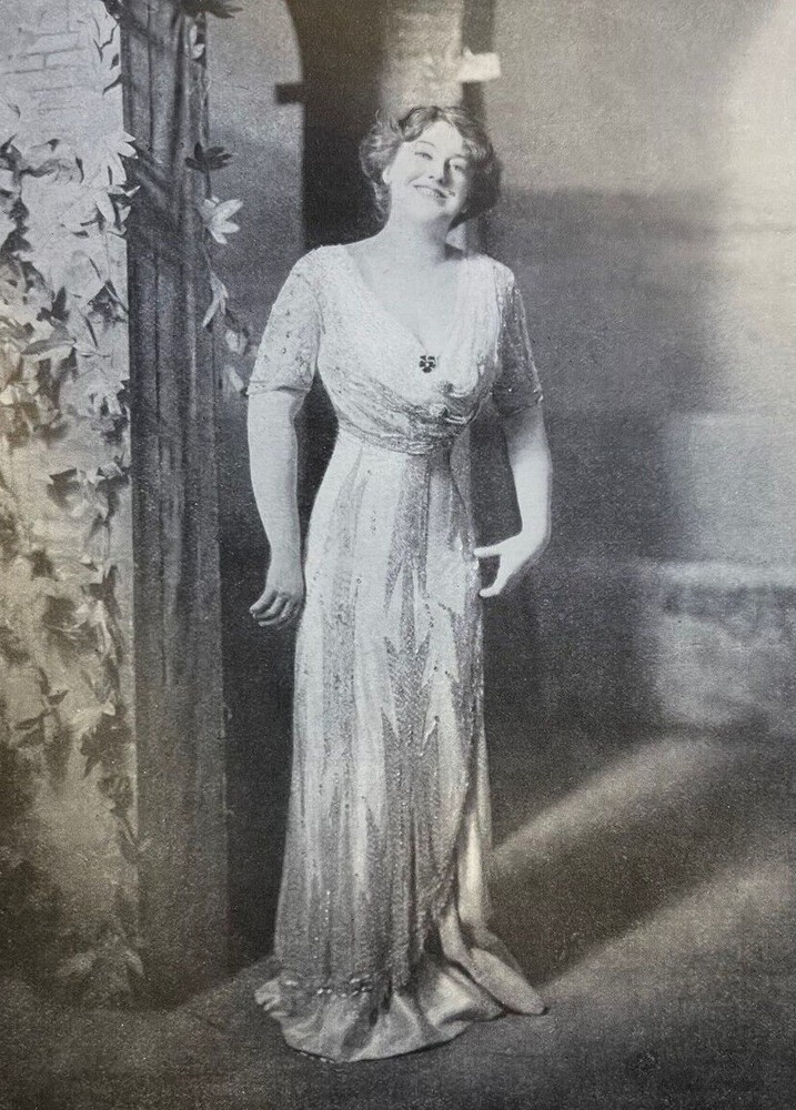1910 Vintage Magazine Illustration Actress Blanche Ring in The Yankee Girl