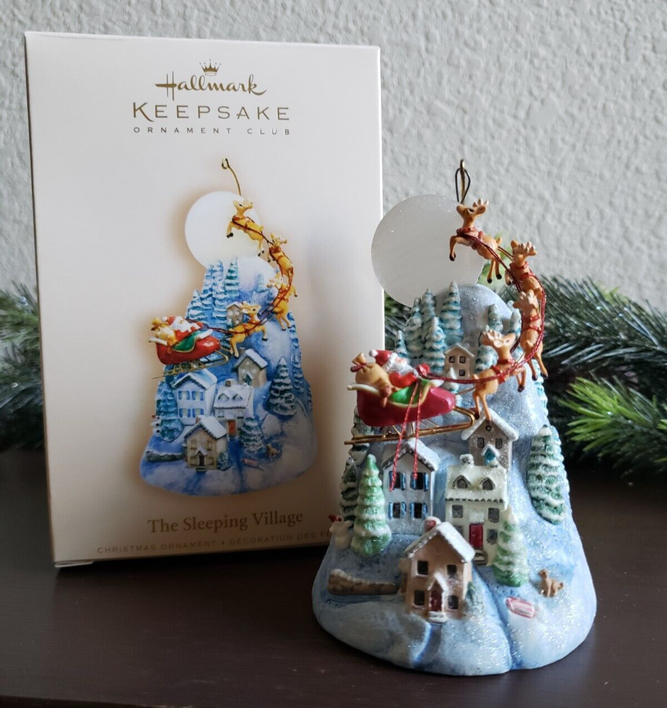Hallmark 2006 The Sleeping Village Keepsake Ornament Club Santa Claus Lighted