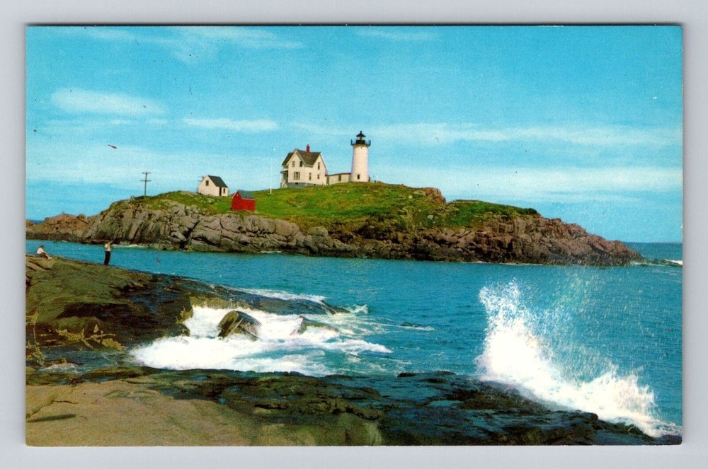 York ME-Maine, Cape Neddick Light House, the Nubble, Vintage Souvenir Postcard
