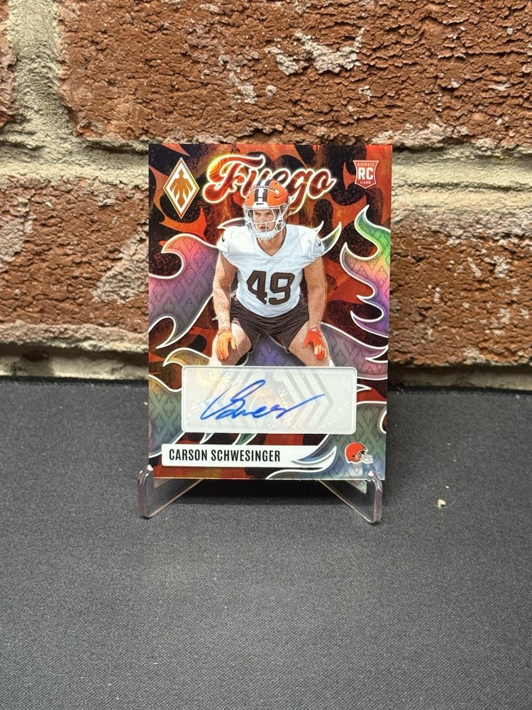 2025 Panini Phoenix - Carson Schwesinger - Fuego Rookie Auto #FUS-CAS Silver RC