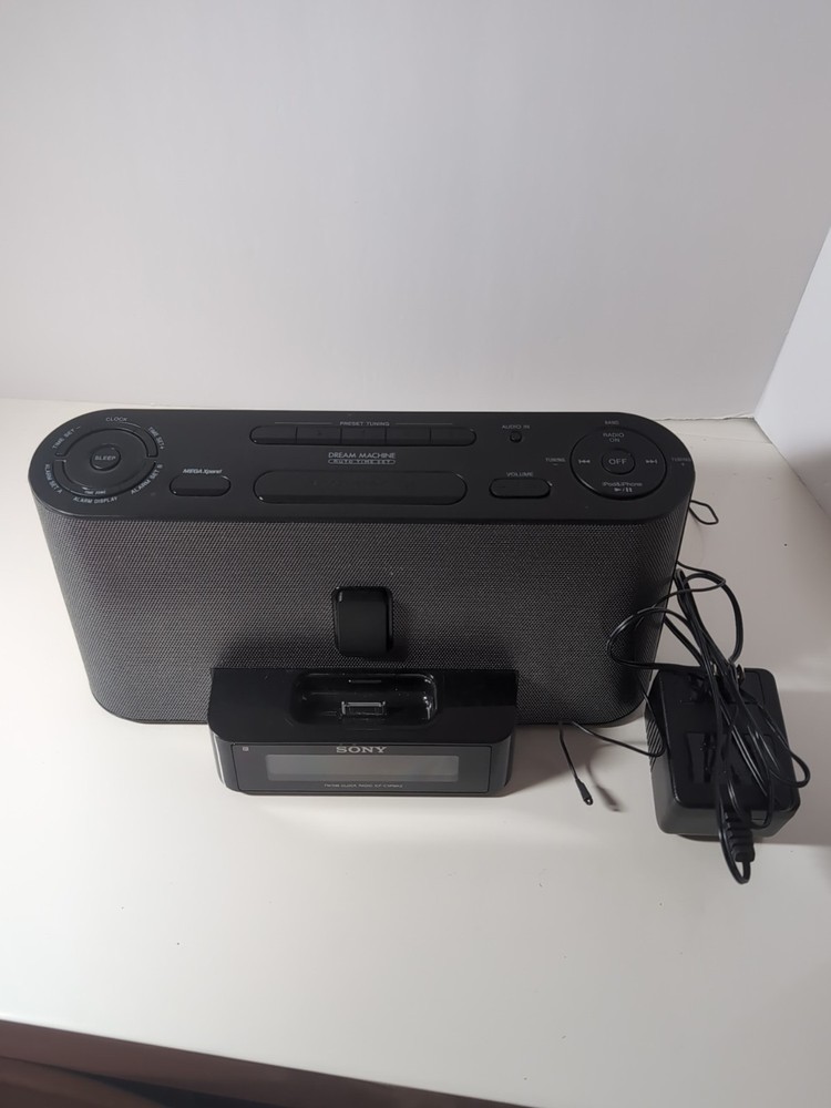 Sony Clock Radio Dream Machine Speaker System Ipod Dock Model ICF-C1iPMK2
