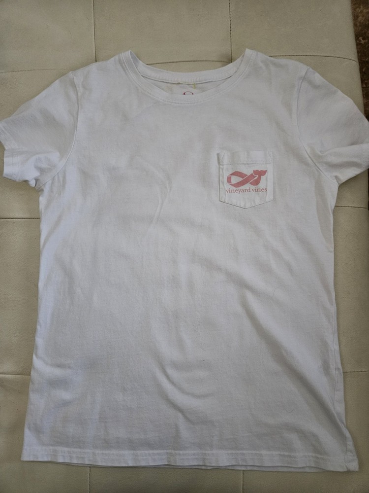 Vineyard Vines Pink Ribbon Breast Cancer Awareness T-Shirt in White and Pink