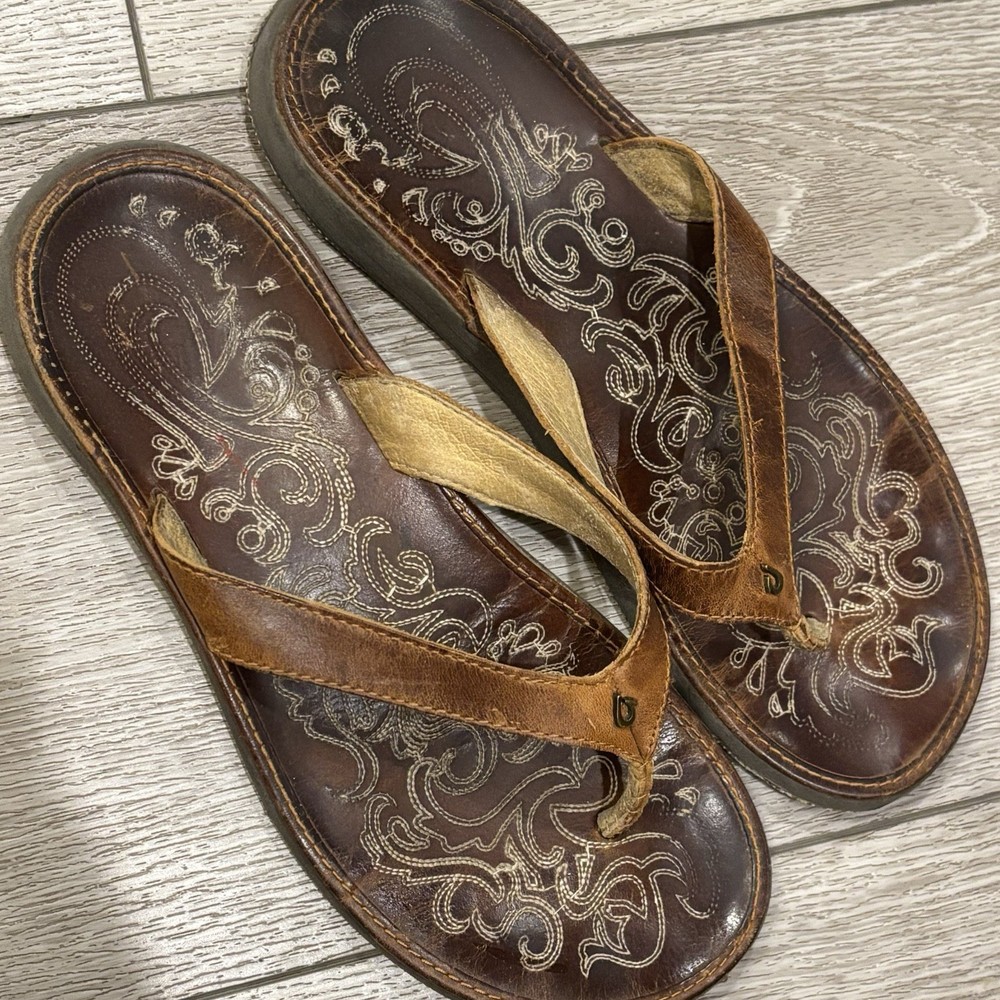 Olukai Paniolo Womens Brown Leather Flip Flops Sandals Size US 8 EUR 39 Beach Summer Comfort
