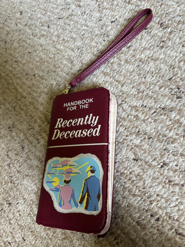 Beetlejuice Handbook For The Recently Deceased Tech Wallet Red Bioworld 🪦