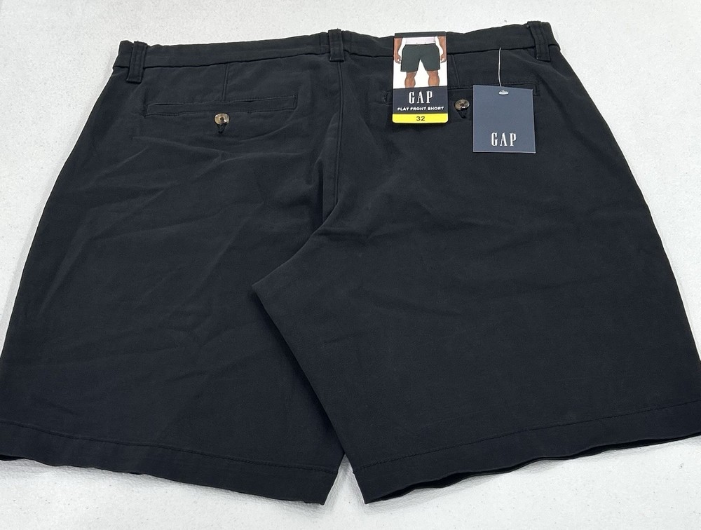 Gap Men's Flat Front Shorts, Black, Size 32