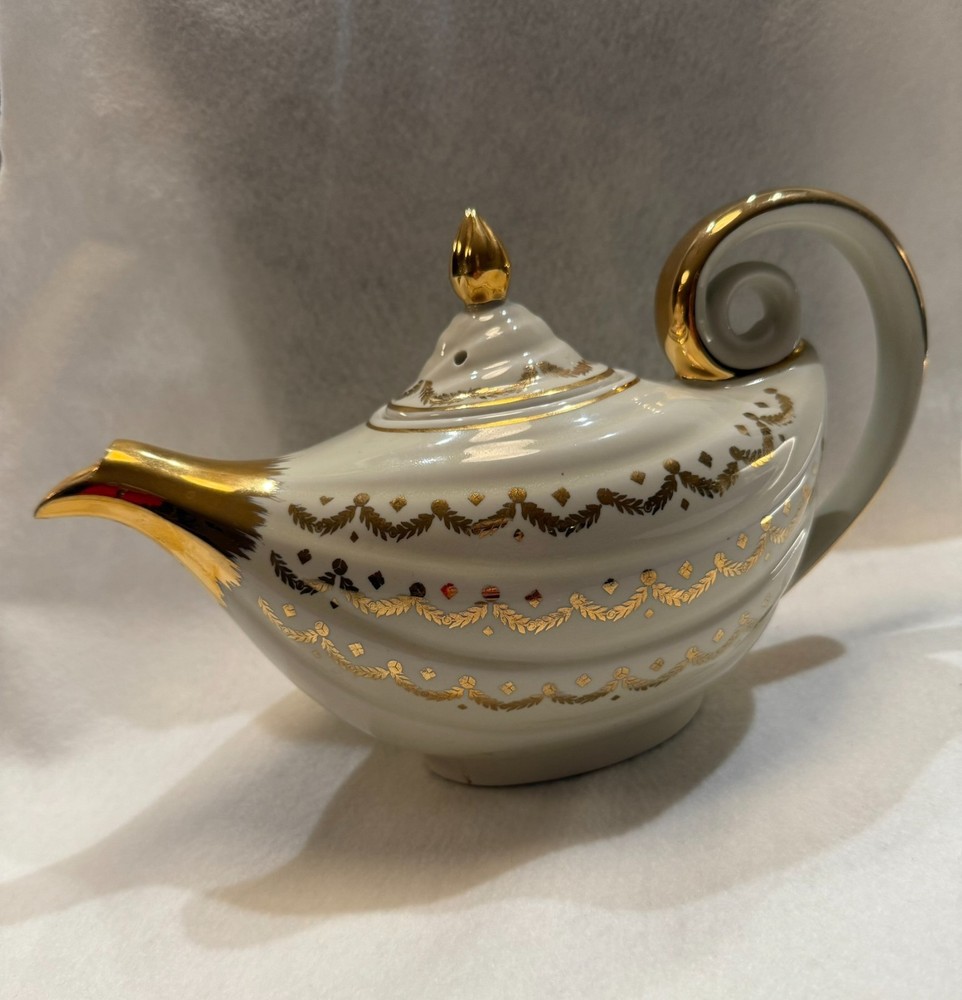 Aladdin Teapot