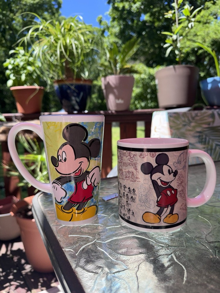 Disney Mickey Mouse and Minnie Coffee Tea Mugs Set of 2