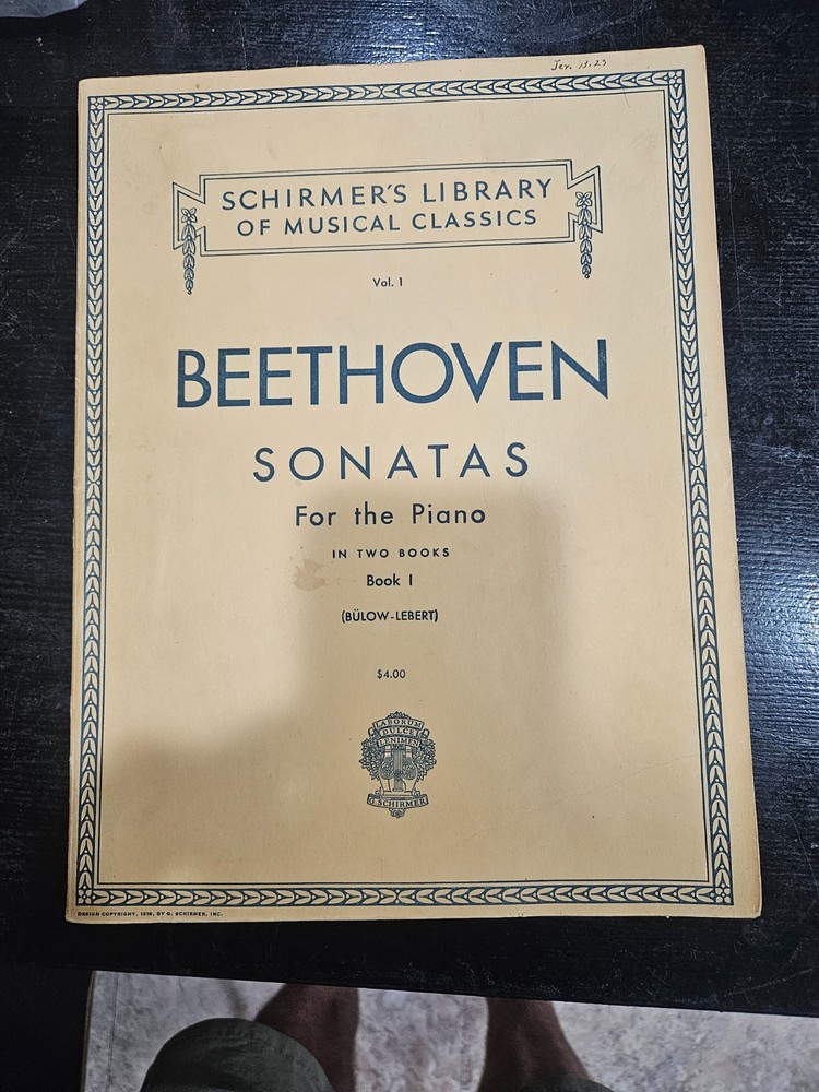 Beethoven: Sonatas for the Piano Book I (Schirmer's Library.