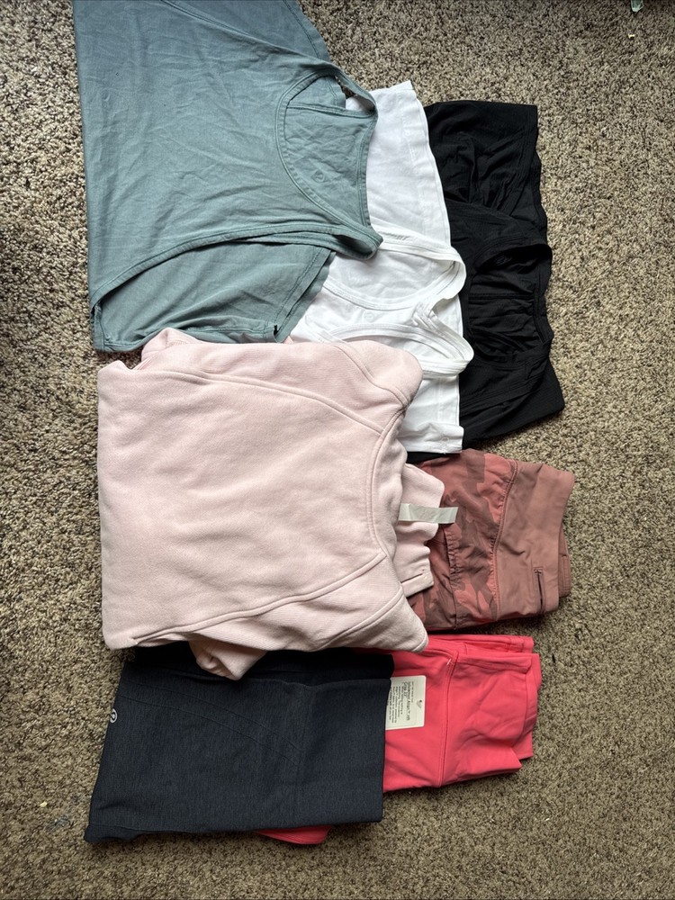 Lululemon 7 Piece Lot Size 8. 1 Legging NWT MSRP $98