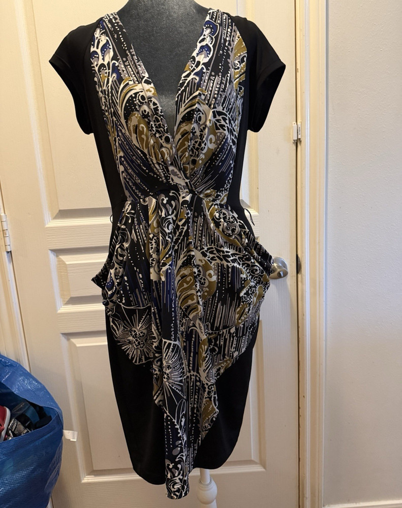 BCBGMAXAZRIA Black Abstract Knit Sheath Dress V-Neck Draped Pockets Size S