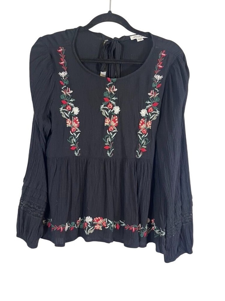 American Eagle Floral Top M Black Western Boho Embroidery Peasant Hippie 80s