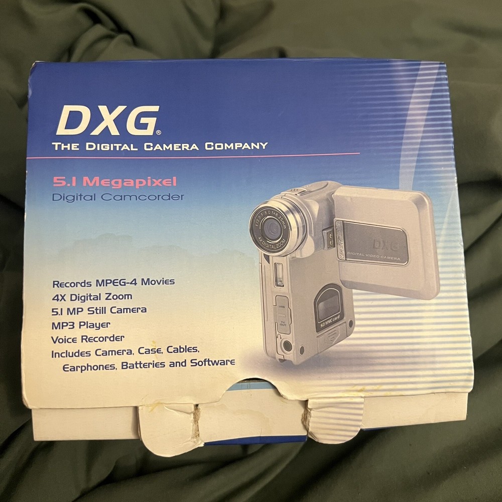 DXG-506V 5.1 MegaPixel Multi-Functional Camera w/ MPEG4 Silver Parts Or Repair