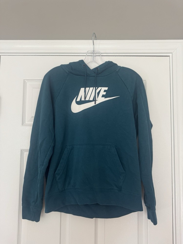 Nike Women’s Sweatshirt Size Small
