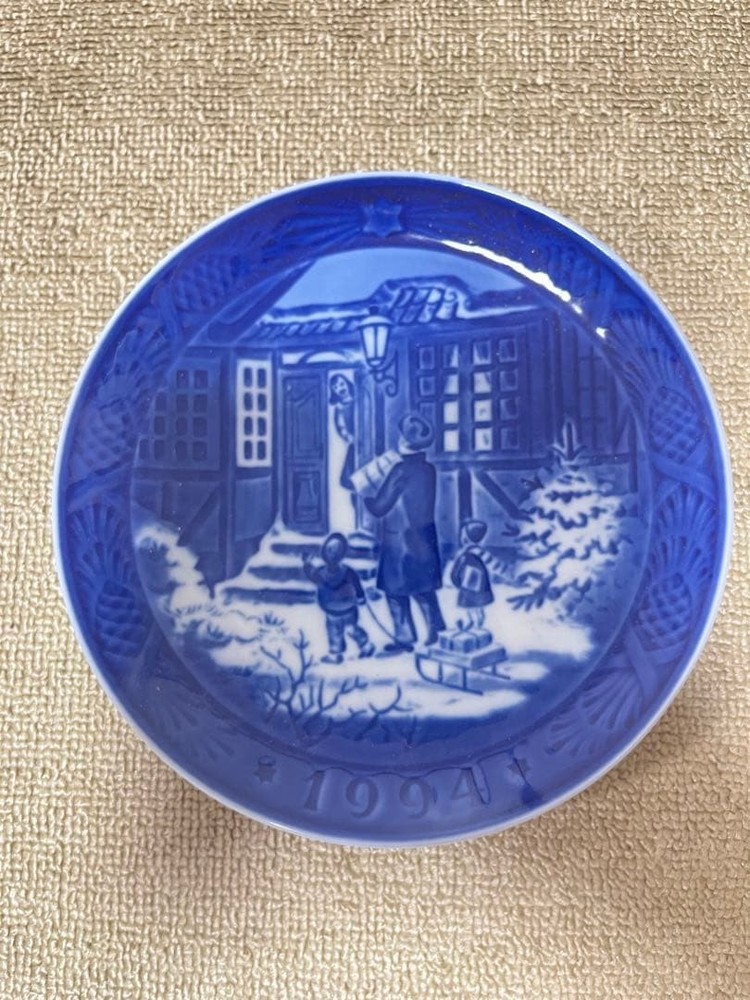 Royal Copenhagen 1994 Year Plate Blue Christmas Collector's Used