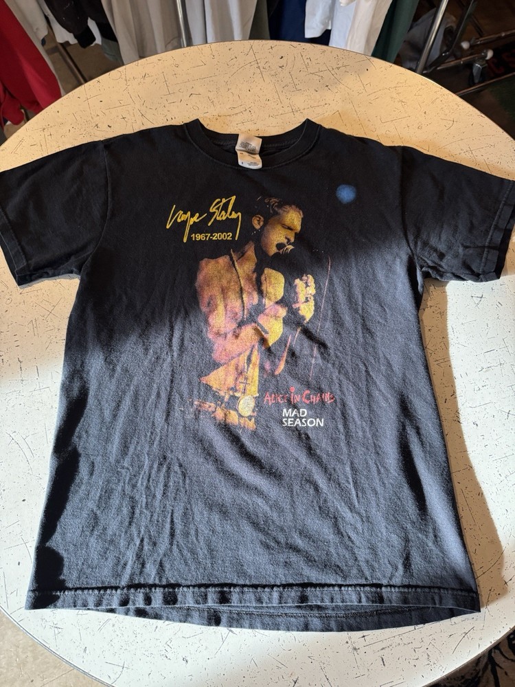 Vintage Y2K Alice In Chains LAYNE STALEY Memorial T Shirt 2002 Rock Band Small