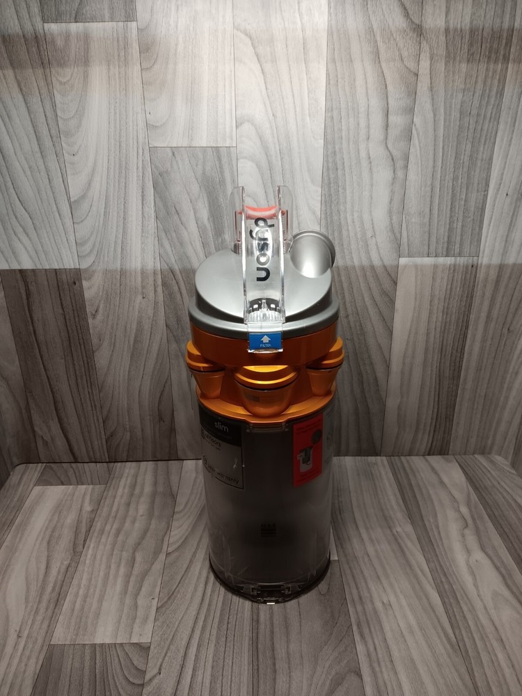 Dyson Slim Ball DC18 Upright Vacuum with Cyclone Dust Bin Fast Shipping