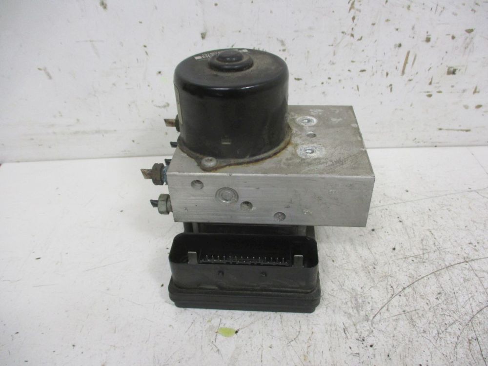 Volvo S60 2.5T AWD ABS Control Hydraulic Block Hydro Unit