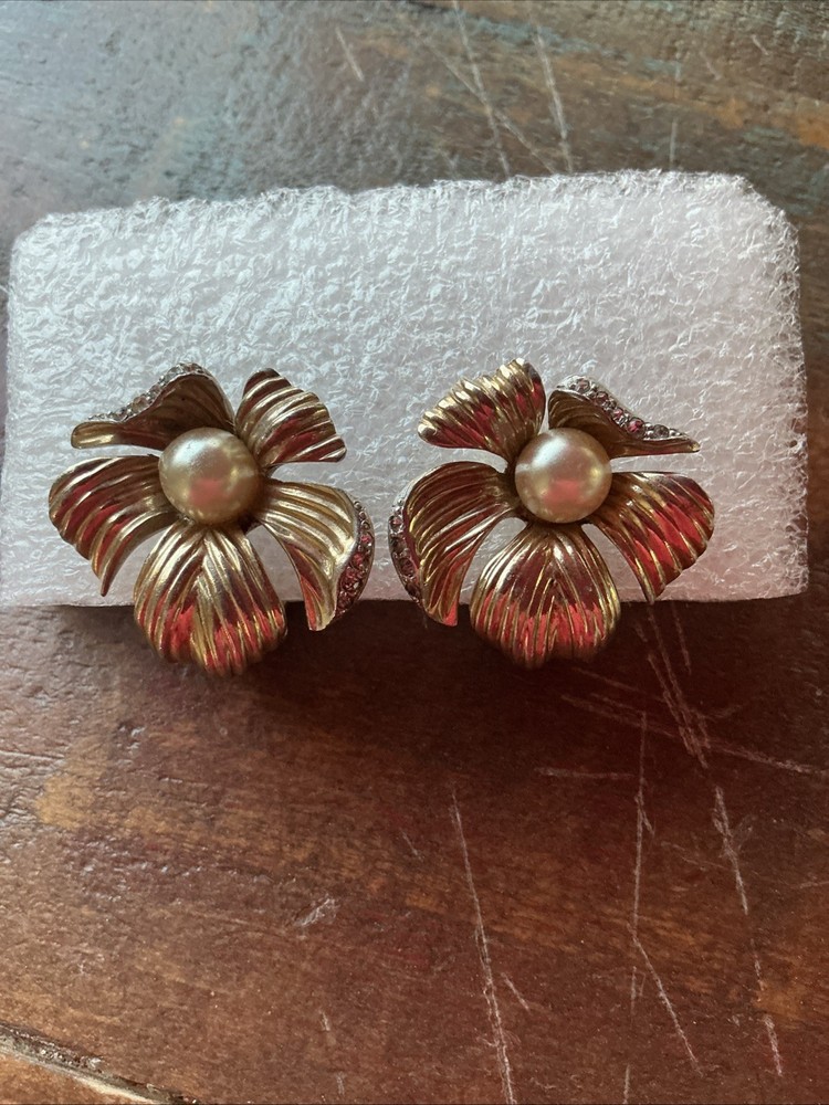 Vtg Jomaz By Joseph Mazer Floral Pearl Rhinestone Goldtone Clip Earrings