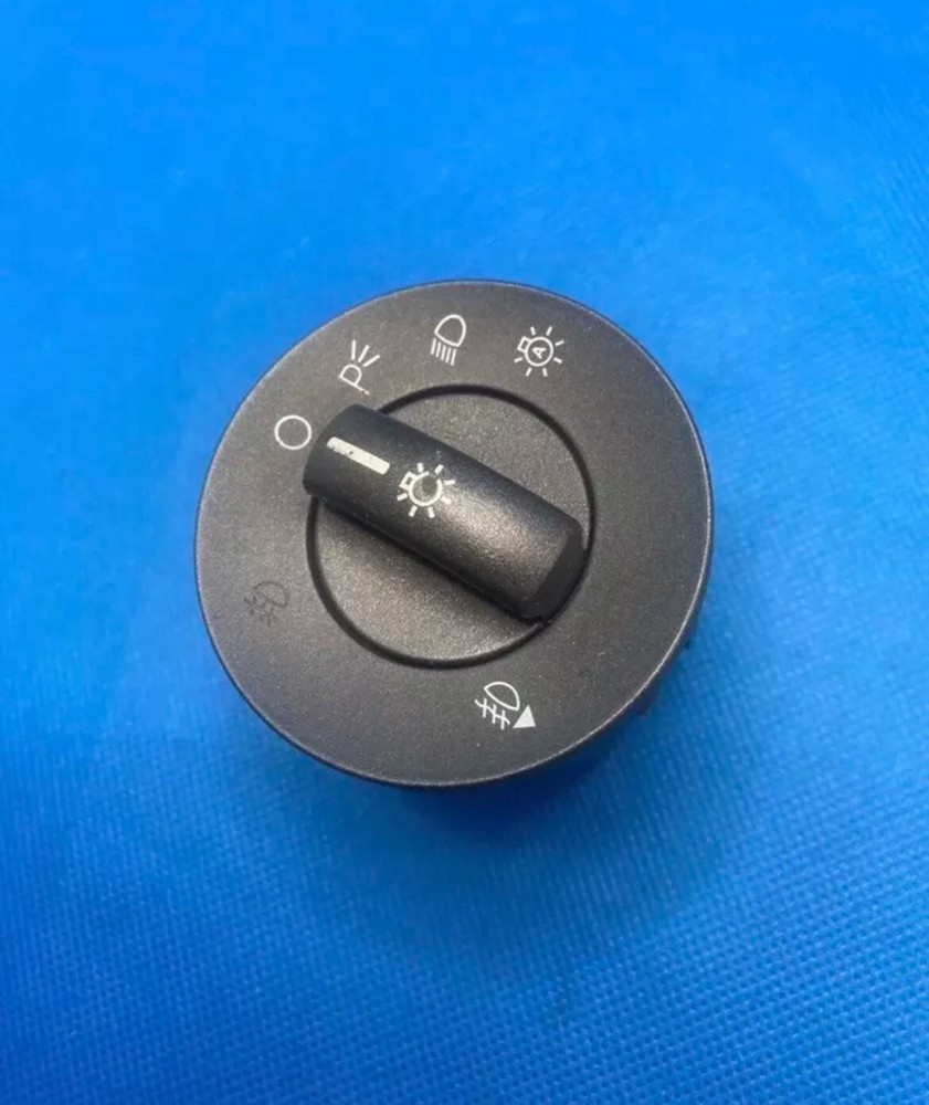 2010-2014 Ford Mustang & 2010-2012 Fusion Headlight Fog Light Switch Lamp