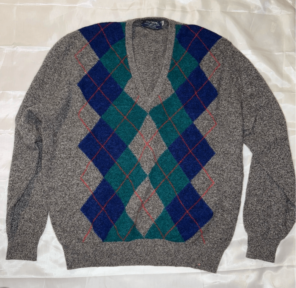 Burberrys' London, New York Paris 100% wool maidens Scotland 46