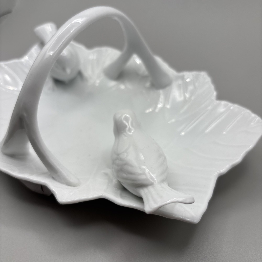 PARIS ROYAL Trinket Candy Dish White Porcelain Two Birds Handle 8