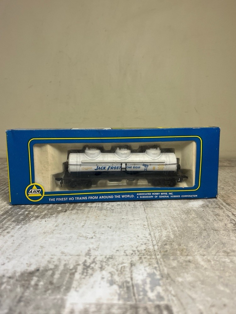 HO scale AHM Jack Frost Sugar Cane 50' heated tank car train Rare Vintage