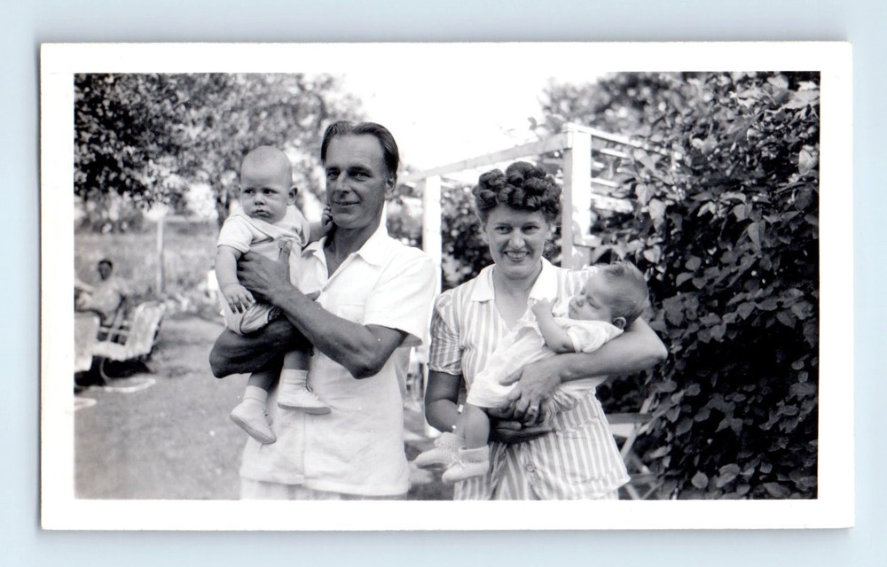 Old Vintage Photo MAN WOMAN HOLDING BABIES IN YARD ANTIQUE SNAPSHOT 1943