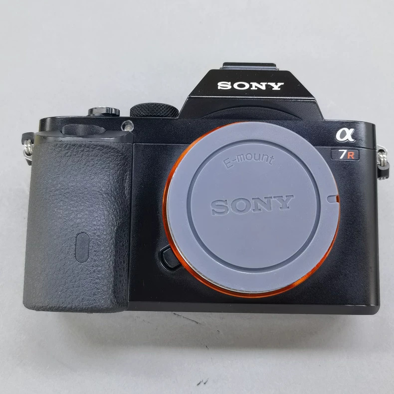 Sony alpha A7R 36.4MP Mirrorless  Digital SLR Camera  - Body Only