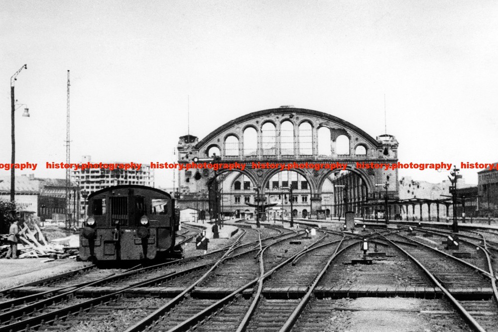 F021427 West Berlin train station destroyed by bombing Germany 1945