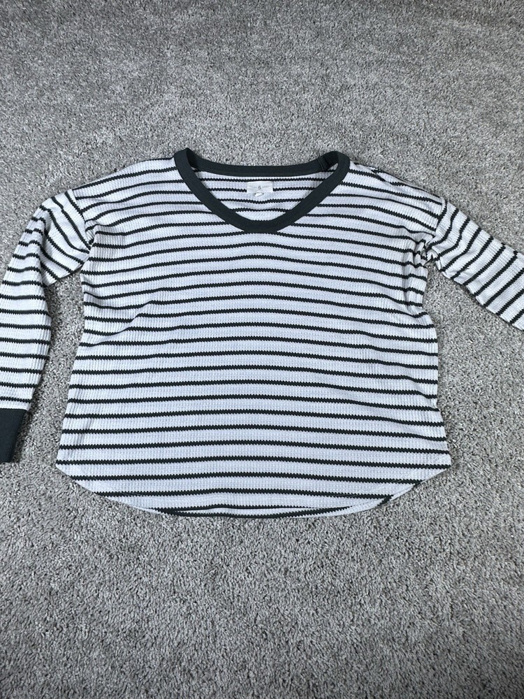 Lou & Grey Women’s Shirt Size Small Short Sleeve Gray and White